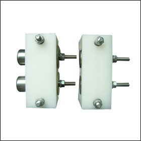 electric fence gate connector